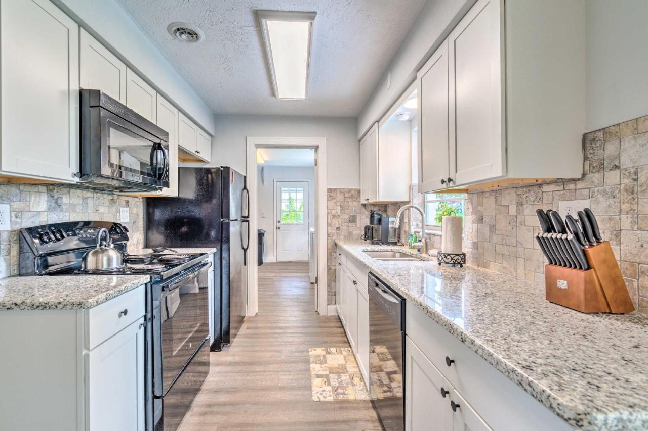 Contemporary Beverly Hills Gem With Sun Room! Екстериор снимка